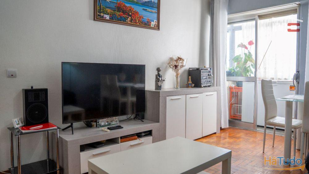 Apartamento T3, 1ºandar, Coz. Semi-Equipada, Muito Luminoso, Marquise - Torre da Marinha Apartamento T3, 1ºandar, Coz. Semi-Equipada, Muito Luminoso, Marquise - Torre da Marinha