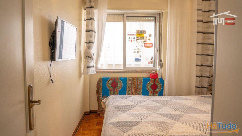 Apartamento T3, 1ºandar, Coz. Semi-Equipada, Muito Luminoso, Marquise - Torre da Marinha Apartamento T3, 1ºandar, Coz. Semi-Equipada, Muito Luminoso, Marquise - Torre da Marinha