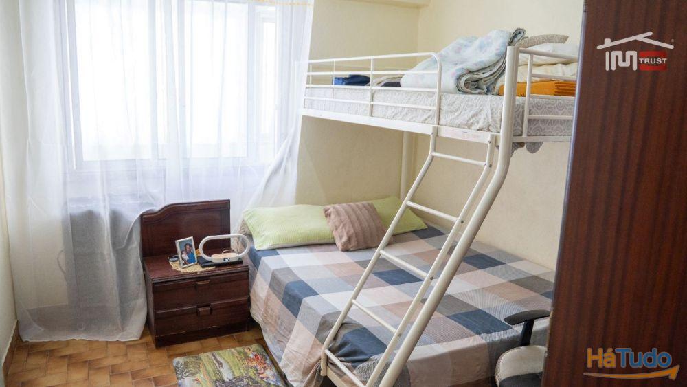 Apartamento T3, 1ºandar, Coz. Semi-Equipada, Muito Luminoso, Marquise - Torre da Marinha Apartamento T3, 1ºandar, Coz. Semi-Equipada, Muito Luminoso, Marquise - Torre da Marinha