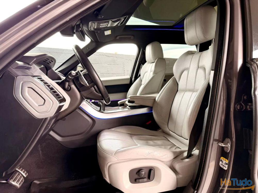 Land Rover Range Rover Sport 3.0 SD V6 HSE Dynamic SVR Land Rover Range Rover Sport 3.0 SD V6 HSE Dynamic SVR