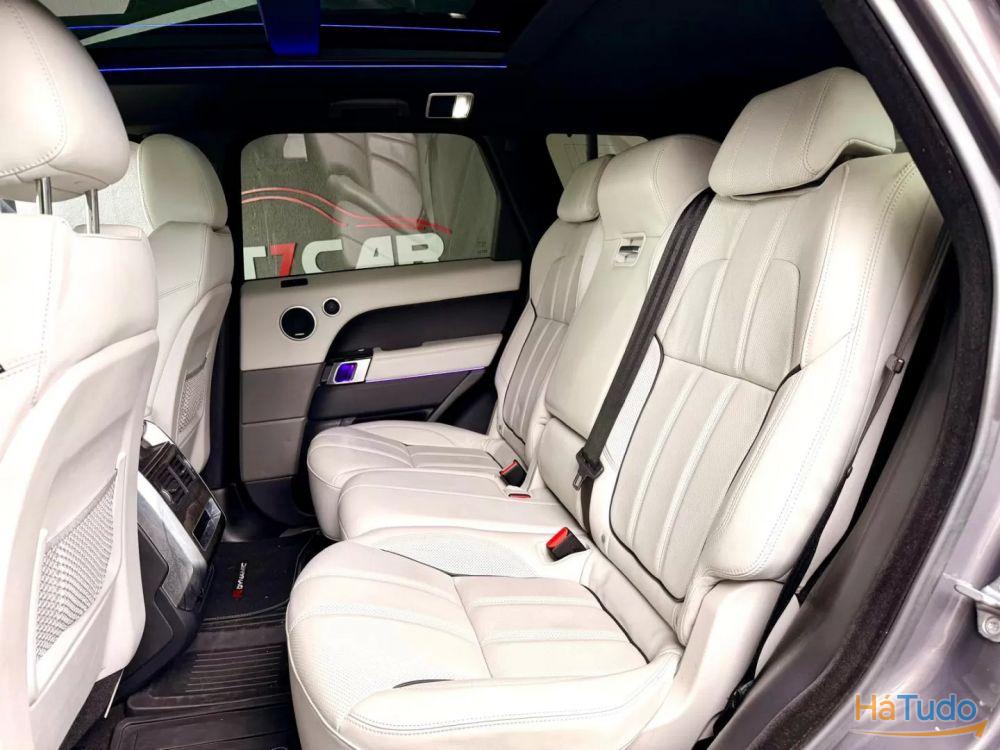 Land Rover Range Rover Sport 3.0 SD V6 HSE Dynamic SVR Land Rover Range Rover Sport 3.0 SD V6 HSE Dynamic SVR