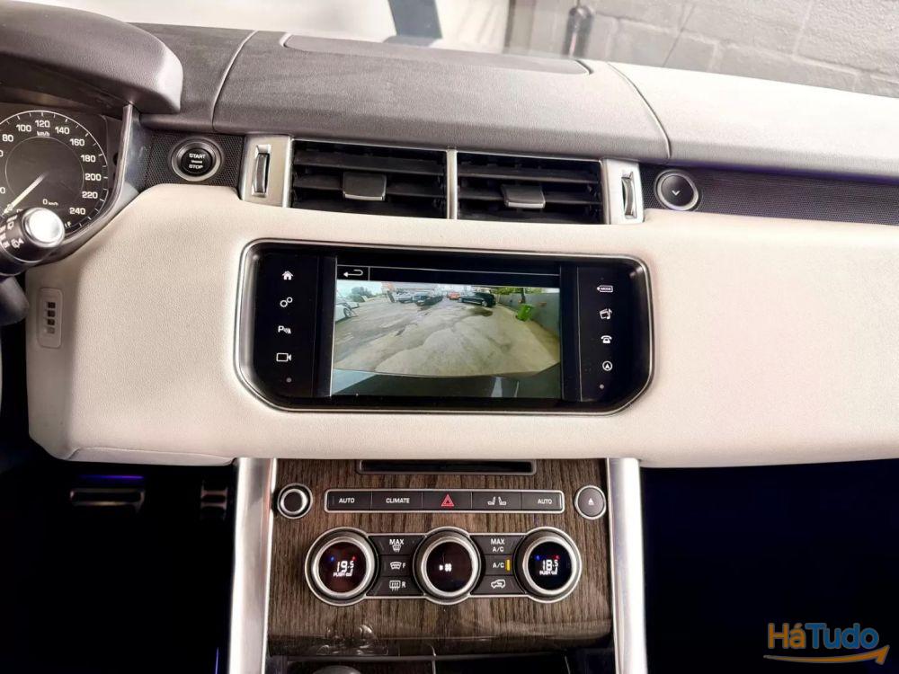 Land Rover Range Rover Sport 3.0 SD V6 HSE Dynamic SVR Land Rover Range Rover Sport 3.0 SD V6 HSE Dynamic SVR