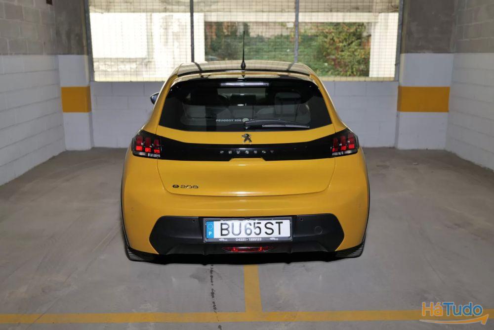 Peugeot e-208 50 kWh Active Peugeot e-208 50 kWh Active