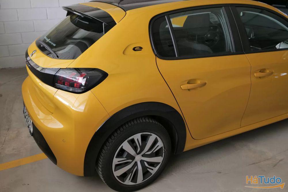 Peugeot e-208 50 kWh Active Peugeot e-208 50 kWh Active