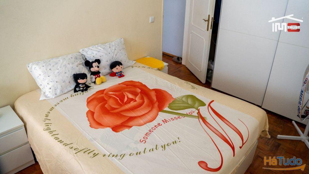 Apartamento T3, 1ºandar, Coz. Semi-Equipada, Muito Luminoso, Marquise - Torre da Marinha Apartamento T3, 1ºandar, Coz. Semi-Equipada, Muito Luminoso, Marquise - Torre da Marinha