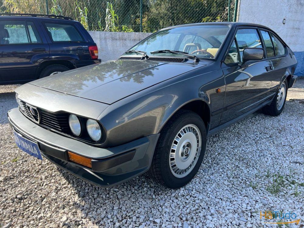 Alfa Romeo GTV GTV 2.0 Alfa Romeo GTV GTV 2.0