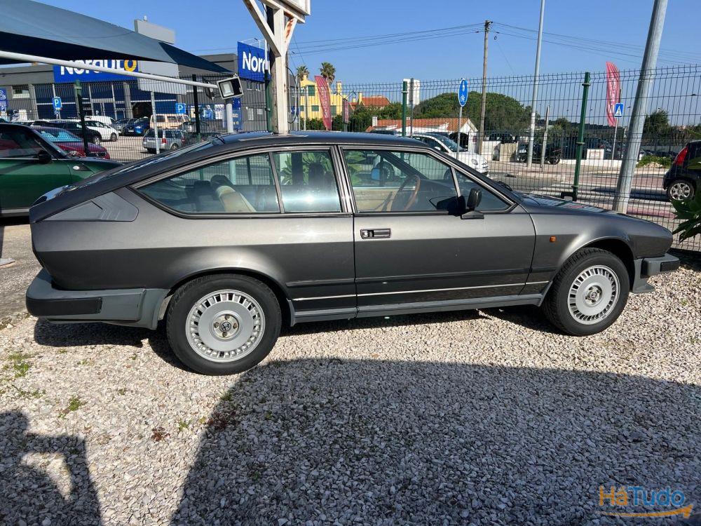 Alfa Romeo GTV GTV 2.0 Alfa Romeo GTV GTV 2.0