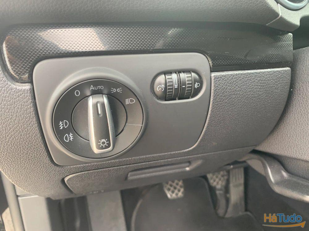 Volkswagen Golf V 2.0 TDi BlueM. Trend. AC Volkswagen Golf V 2.0 TDi BlueM. Trend. AC