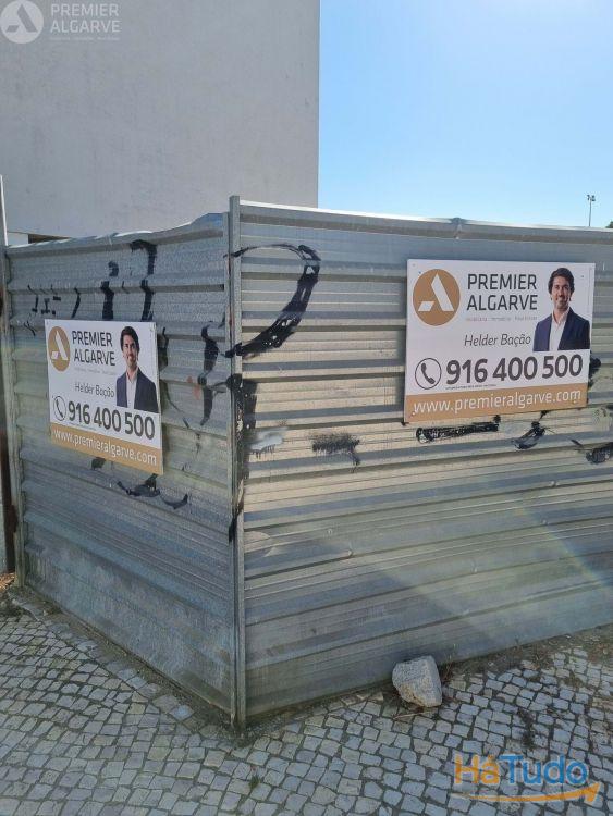 Lote para construção - 1 edifício com 15 apartamentos - Faro Lote para construção - 1 edifício com 15 apartamentos - Faro