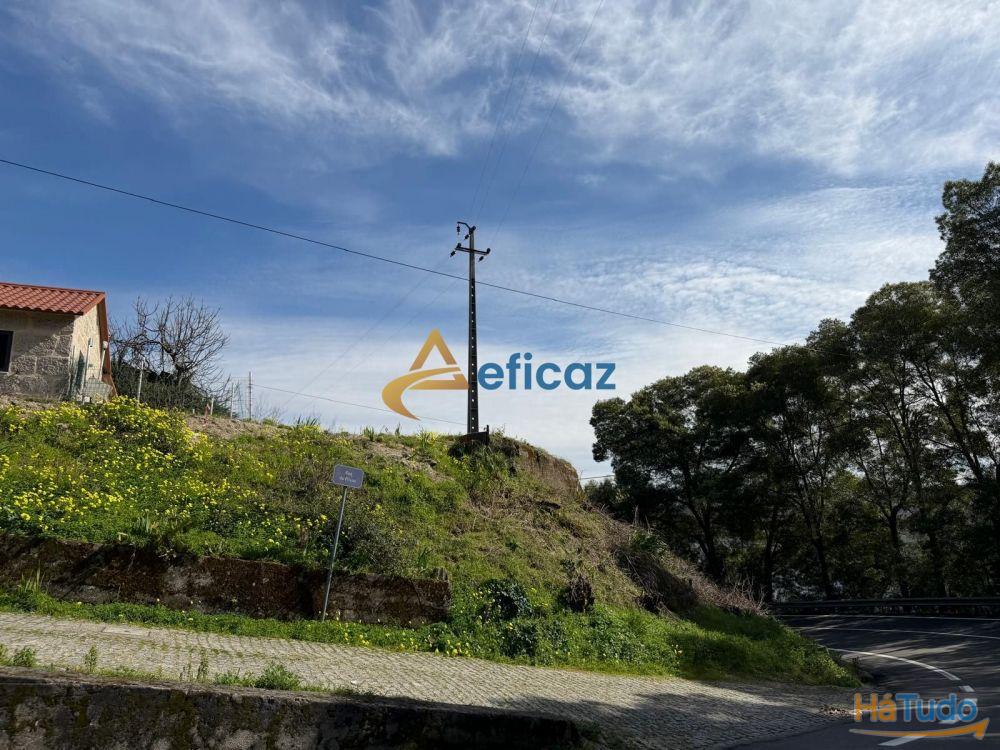 Terreno urbano com 390 m², localizado em Amarante Terreno urbano com 390 m², localizado em Amarante