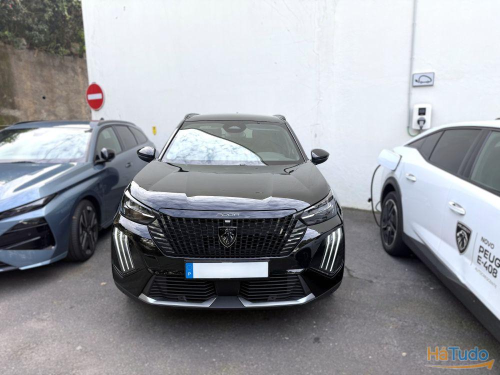 Peugeot e-2008 54 kWh GT Peugeot e-2008 54 kWh GT