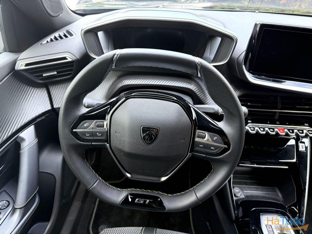 Peugeot e-2008 54 kWh GT Peugeot e-2008 54 kWh GT