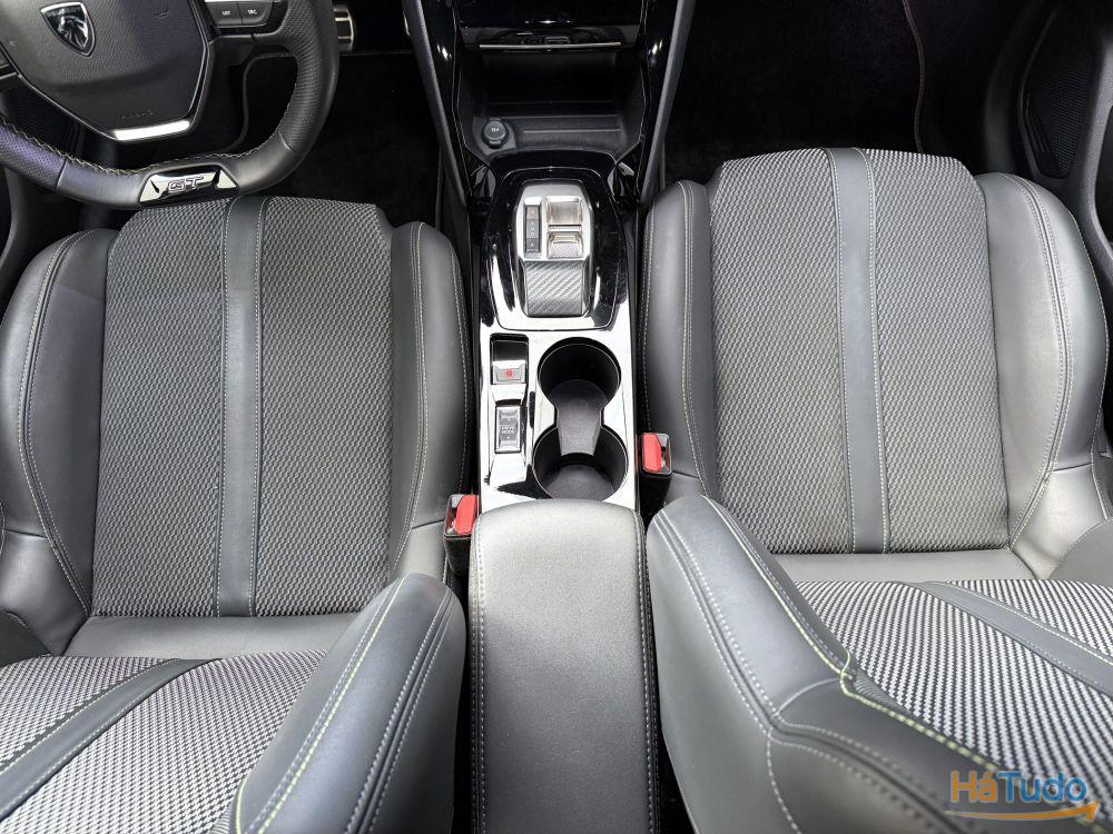 Peugeot e-208 51 kWh GT Peugeot e-208 51 kWh GT
