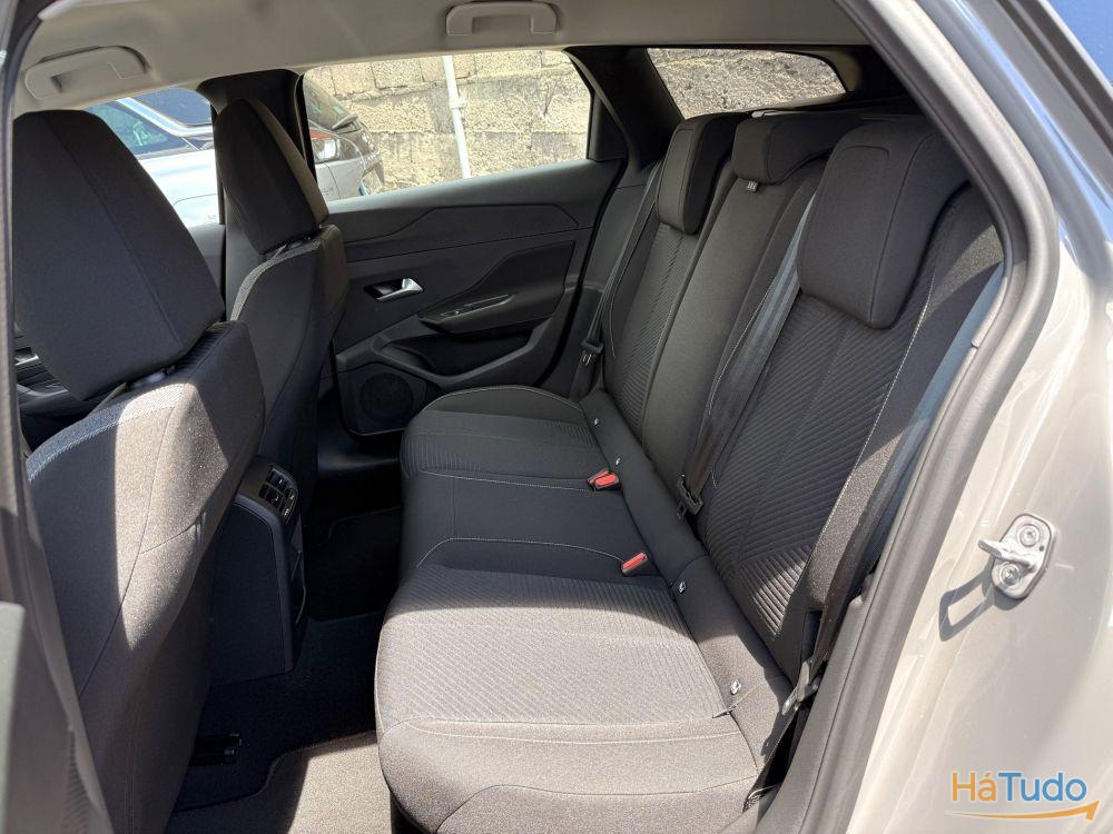 Peugeot 308 1.2 PureTech Active Peugeot 308 1.2 PureTech Active