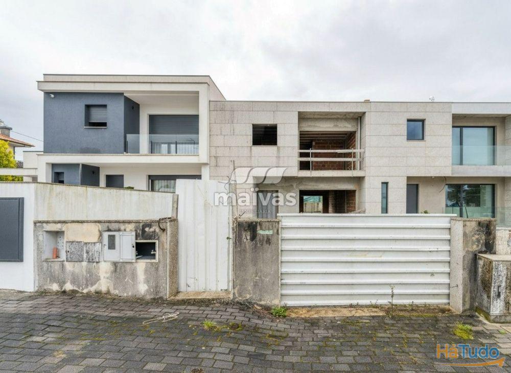 Lote para moradia em banda, para venda, Braga - Nogueiró e Tenões Lote para moradia em banda, para venda, Braga - Nogueiró e Tenões