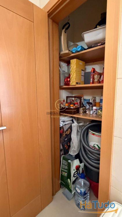 T2 Luminoso com Arrecadação em Zona Central ? Excelente Oportunidade! T2 Luminoso com Arrecadação em Zona Central ? Excelente Oportunidade!