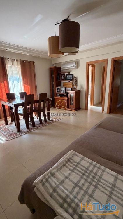 T2 Luminoso com Arrecadação em Zona Central ? Excelente Oportunidade! T2 Luminoso com Arrecadação em Zona Central ? Excelente Oportunidade!