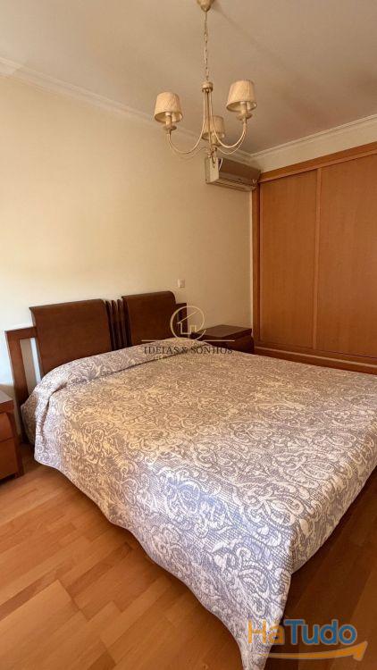 T2 Luminoso com Arrecadação em Zona Central ? Excelente Oportunidade! T2 Luminoso com Arrecadação em Zona Central ? Excelente Oportunidade!