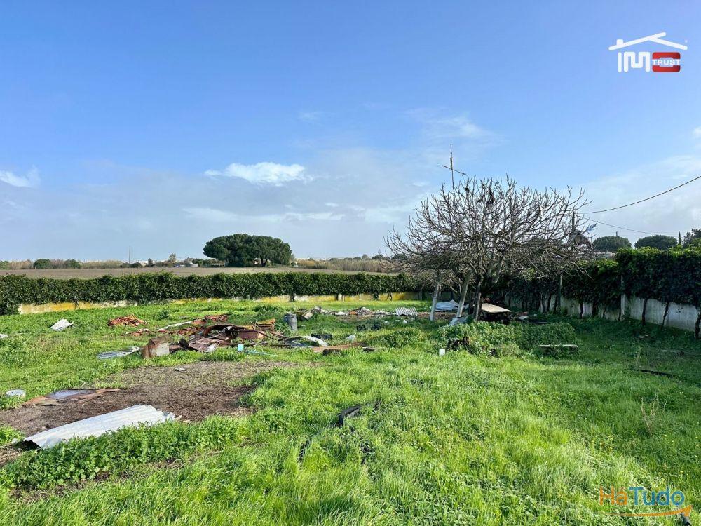 Incrível Terreno Urbano com 700m2 para construção Incrível Terreno Urbano com 700m2 para construção