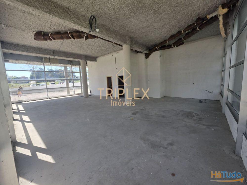 Loja c/ 3 montras Loja c/ 3 montras