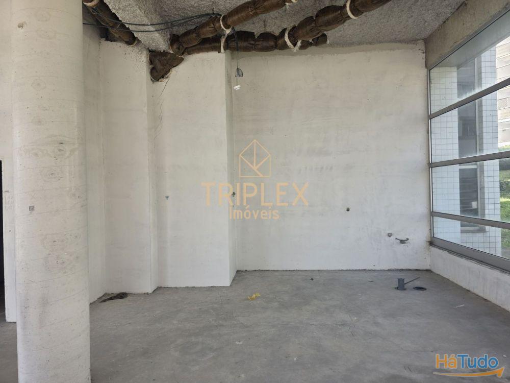 Loja c/ 3 montras Loja c/ 3 montras