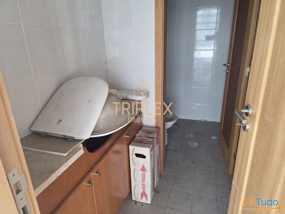 Loja c/ 3 montras Loja c/ 3 montras