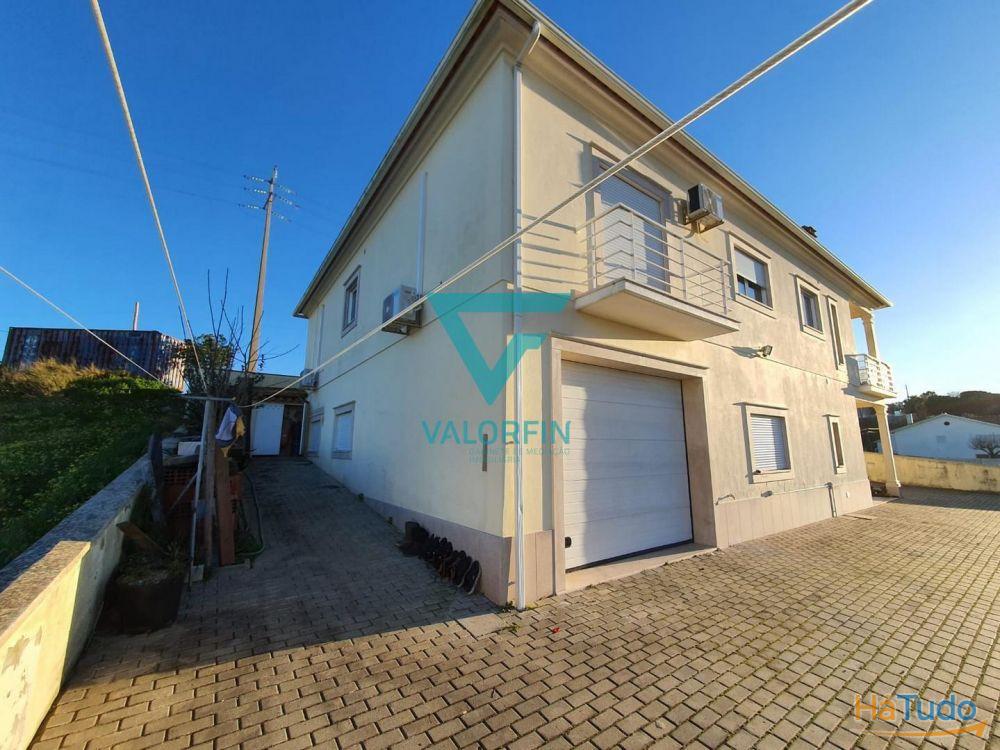 MORADIA T3 com Cave, Rés do Chão e Terreno | Batalha MORADIA T3 com Cave, Rés do Chão e Terreno | Batalha