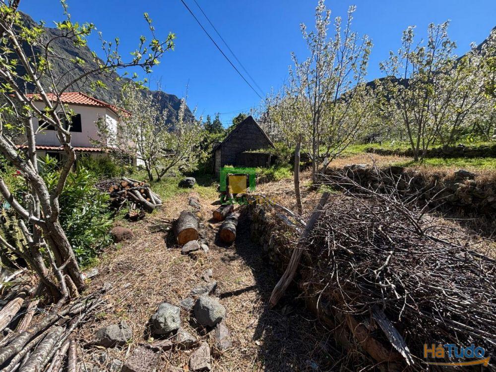 Moradia com terreno Moradia com terreno