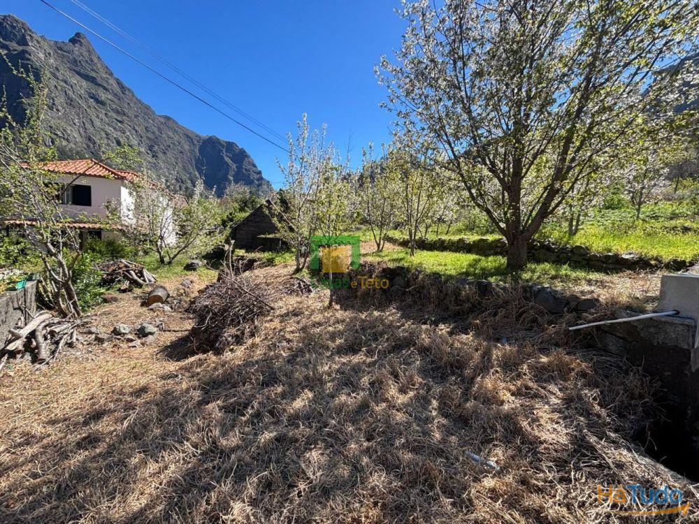 Moradia com terreno Moradia com terreno