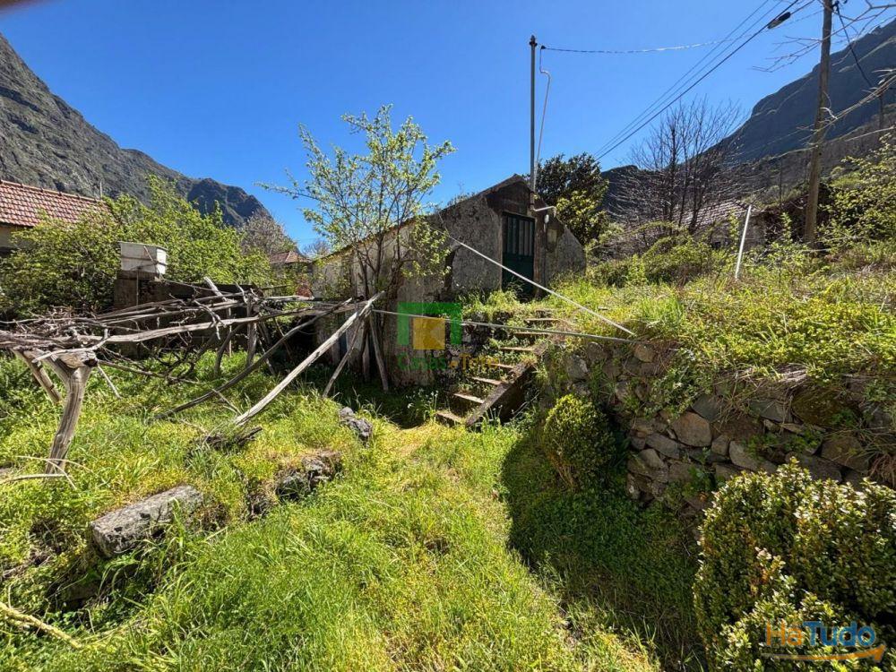 Moradia com terreno Moradia com terreno