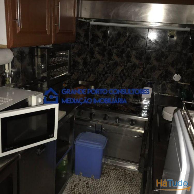 Loja dá para restauração Palmilheira ao Continente Águas Santas Loja dá para restauração Palmilheira ao Continente Águas Santas