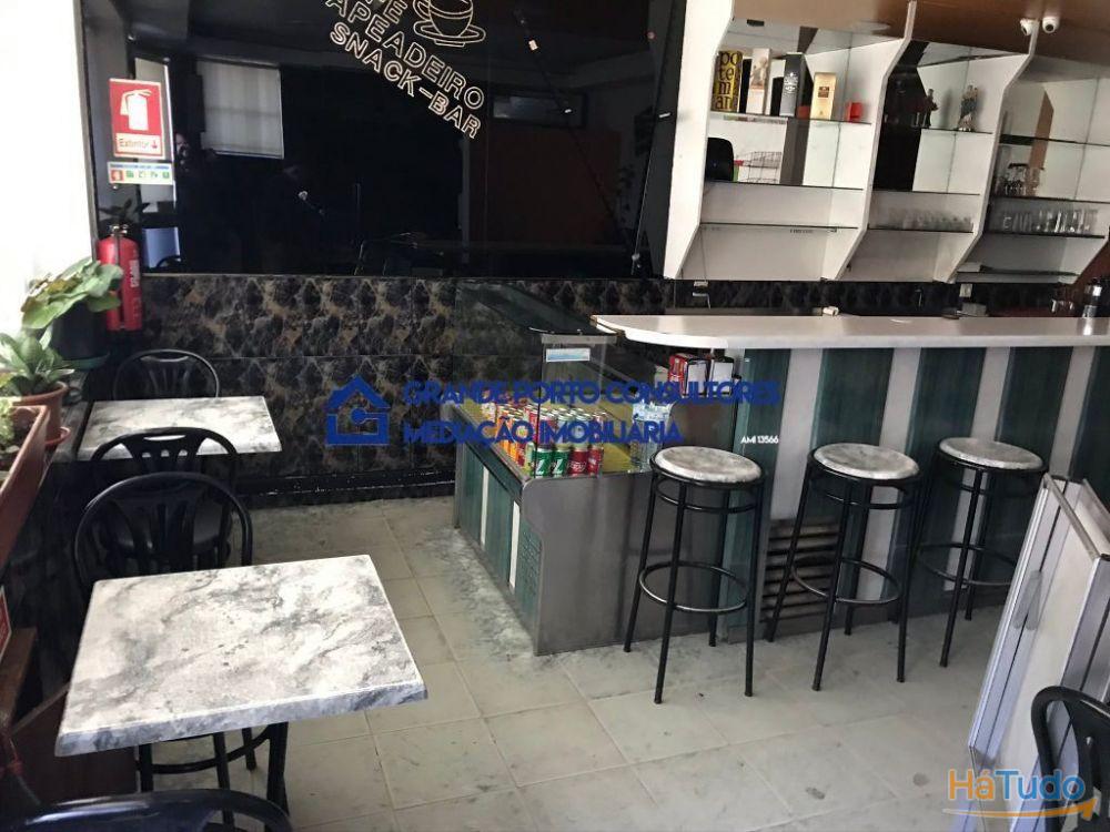 Loja dá para restauração Palmilheira ao Continente Águas Santas Loja dá para restauração Palmilheira ao Continente Águas Santas