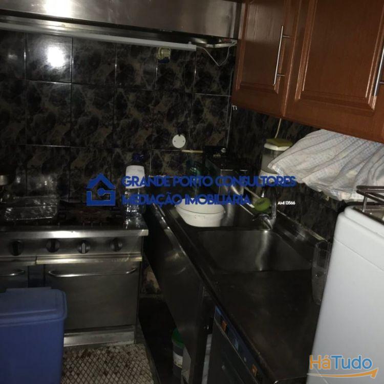 Loja dá para restauração Palmilheira ao Continente Águas Santas Loja dá para restauração Palmilheira ao Continente Águas Santas