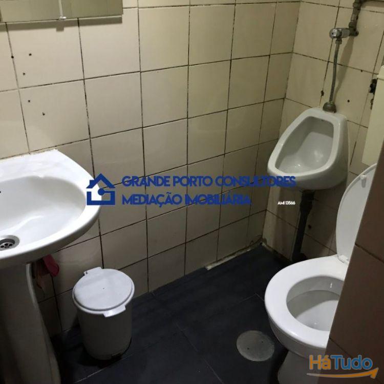 Loja dá para restauração Palmilheira ao Continente Águas Santas Loja dá para restauração Palmilheira ao Continente Águas Santas