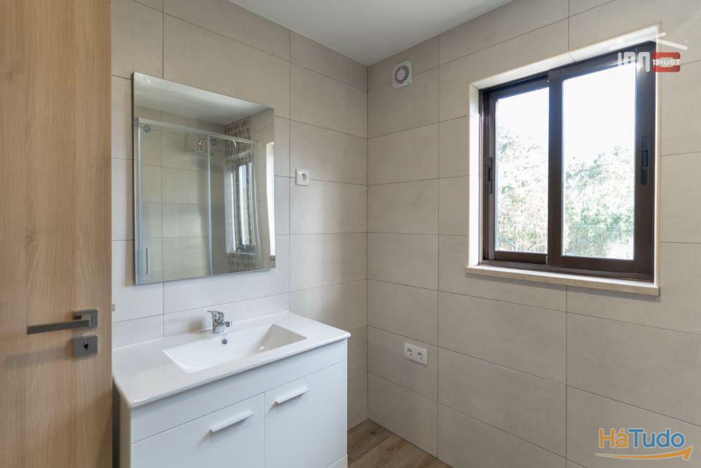 Moradia T1+1 renovada em Perulheira, S. Mamede Moradia T1+1 renovada em Perulheira, S. Mamede