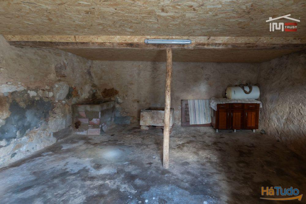 Moradia T1+1 renovada em Perulheira, S. Mamede Moradia T1+1 renovada em Perulheira, S. Mamede