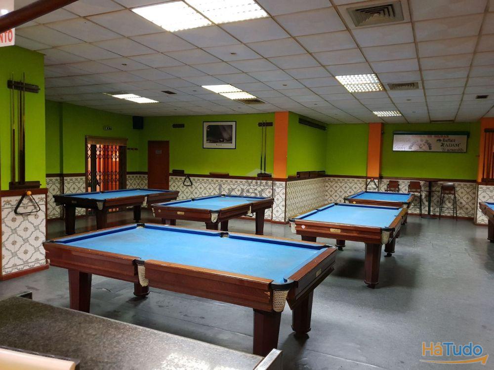 Loja Santo Ovidio com 212 m2