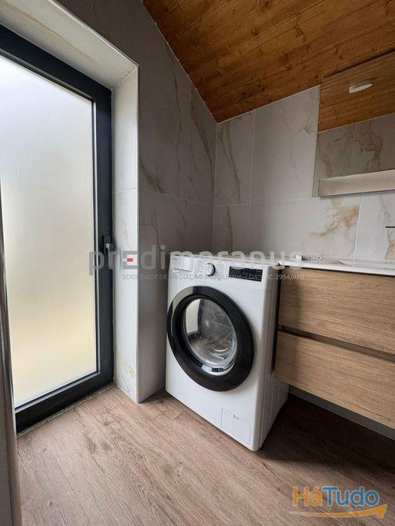 Moradia em Pedra T2, totalmente renovada. Cozinha equipada, pré-instalação de A/C. Ruína com 20m2 incluída. Moradia em Pedra T2, totalmente renovada. Cozinha equipada, pré-instalação de A/C. Ruína com 20m2 incluída.