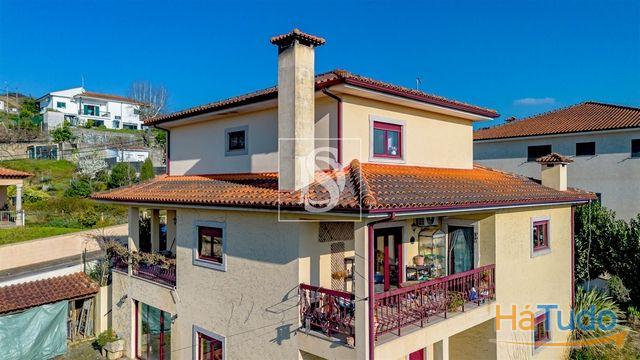 Venda - Moradia - Venda - Moradia -