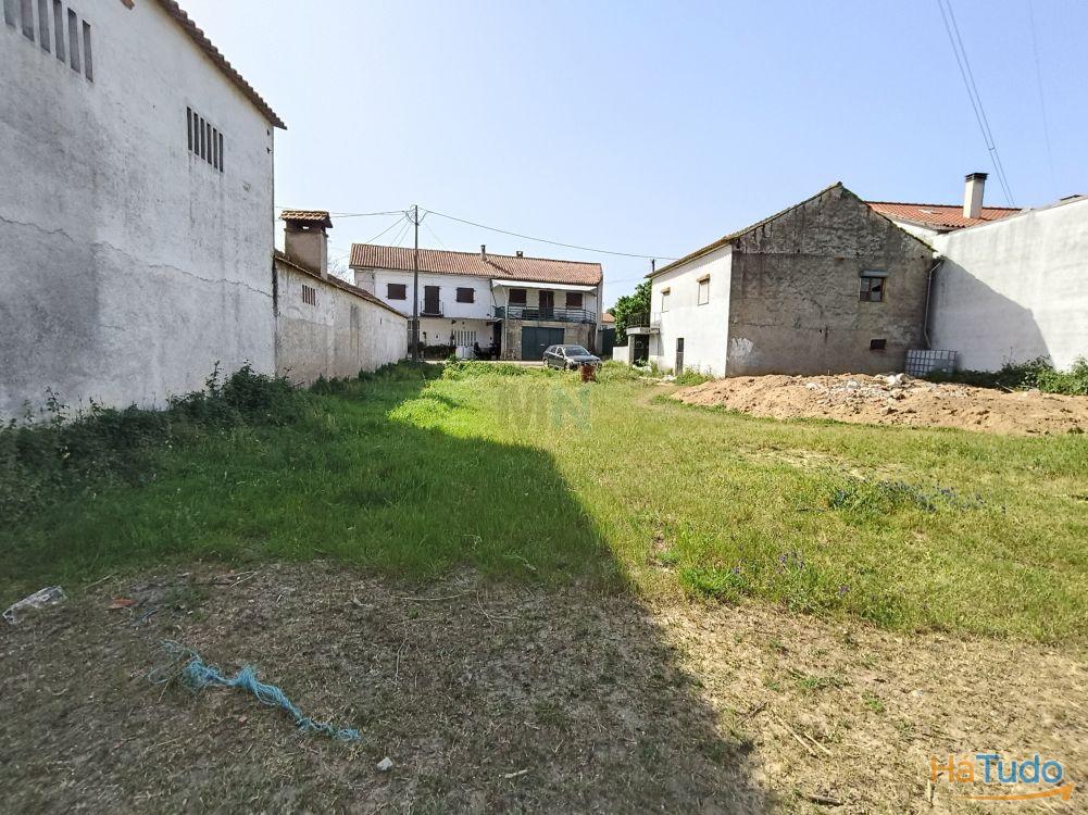 Moradia para Recuperar com Lote de 2.558 m² ? S. João do Campo Moradia para Recuperar com Lote de 2.558 m² ? S. João do Campo