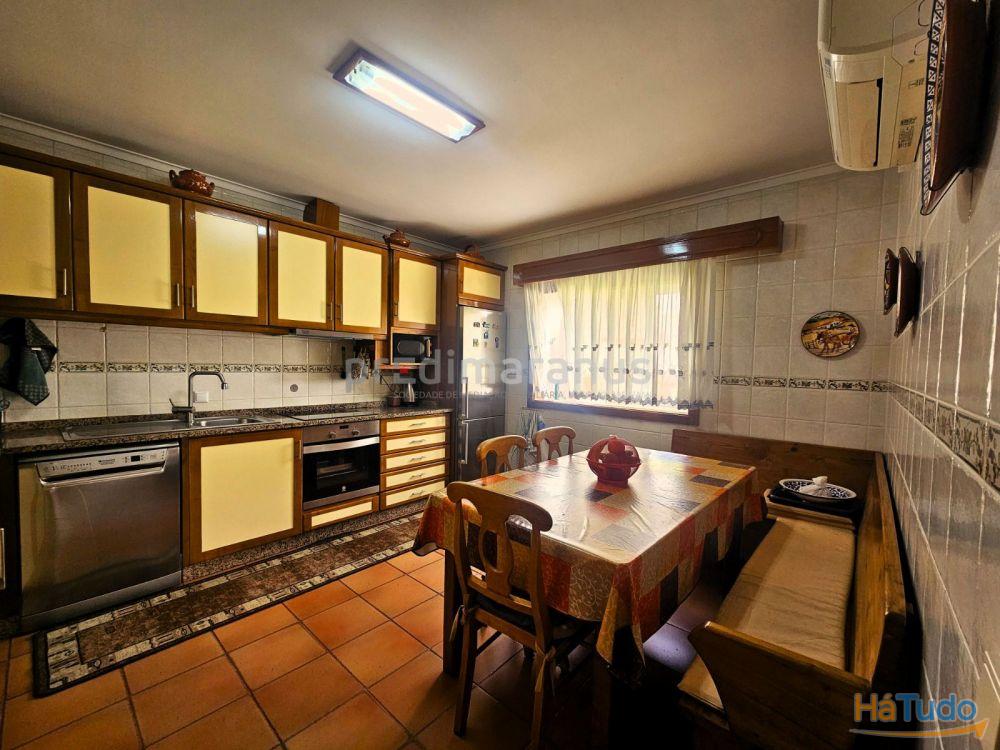 Moradia Isolada T5 em zona nobre da cidade de Amarante Moradia Isolada T5 em zona nobre da cidade de Amarante