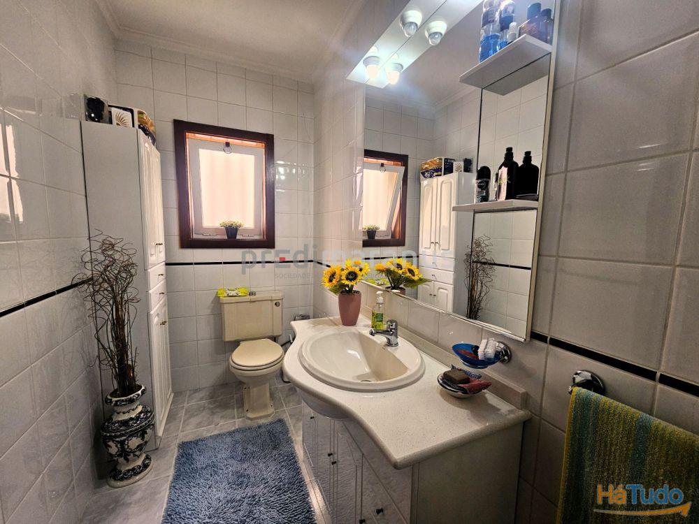 Moradia Isolada T5 em zona nobre da cidade de Amarante Moradia Isolada T5 em zona nobre da cidade de Amarante