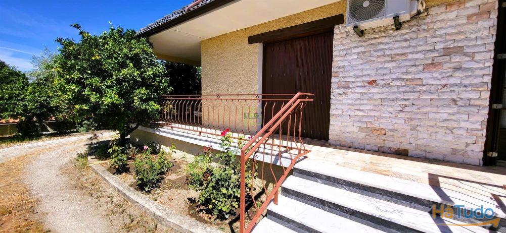 Moradia Isolada V4 - Piscina - Terreno 6000m2 - Castelo Branco Moradia Isolada V4 - Piscina - Terreno 6000m2 - Castelo Branco