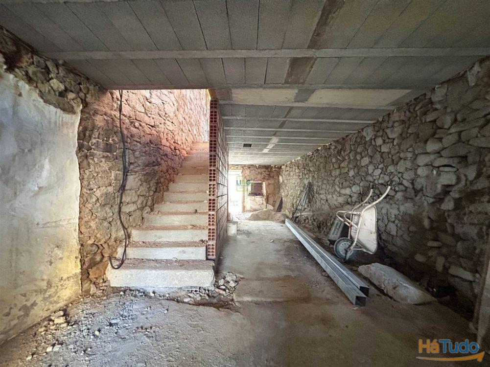 Moradia com Quintal em Construção ? Personalize a Casa dos Seus Sonhos em Alcains Moradia com Quintal em Construção ? Personalize a Casa dos Seus Sonhos em Alcains