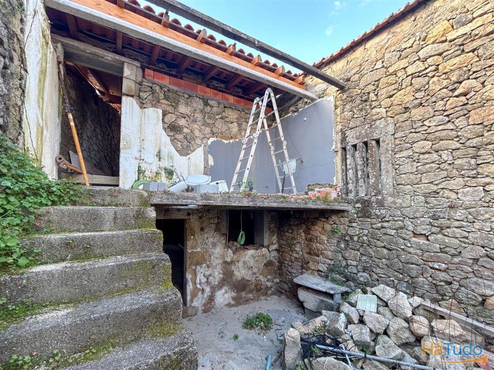 Moradia com Quintal em Construção ? Personalize a Casa dos Seus Sonhos em Alcains Moradia com Quintal em Construção ? Personalize a Casa dos Seus Sonhos em Alcains