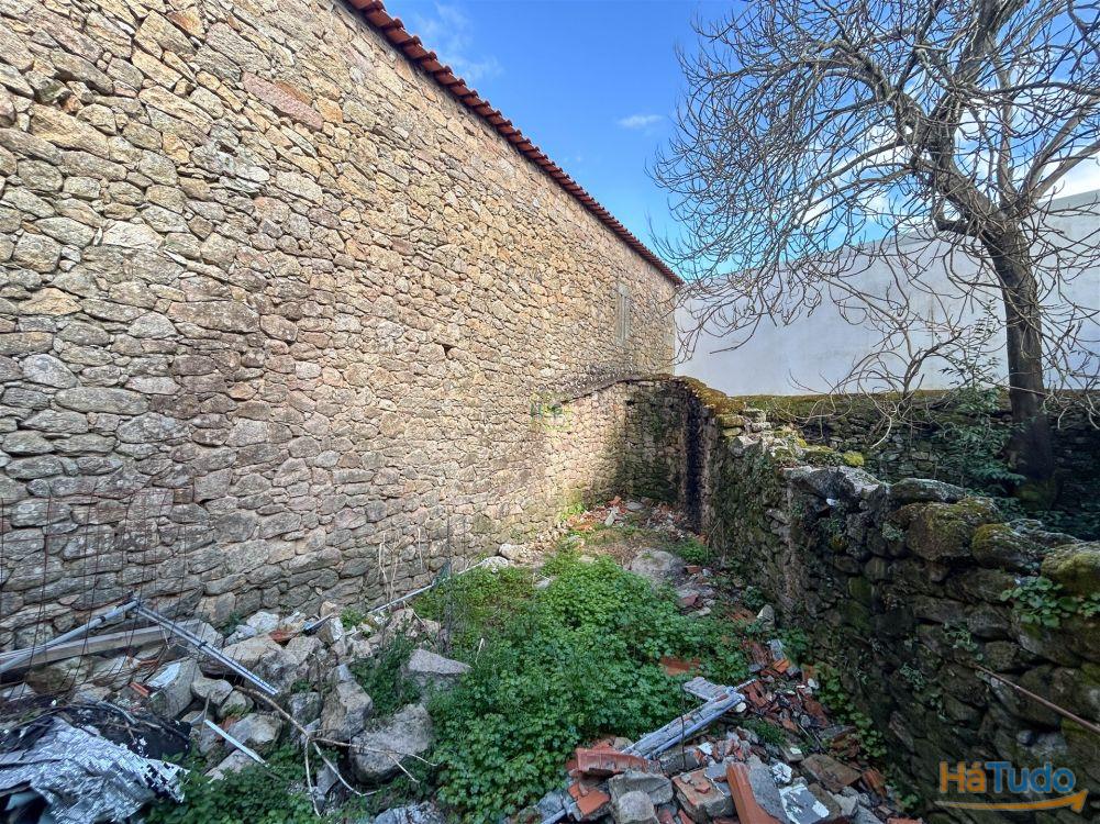 Moradia com Quintal em Construção ? Personalize a Casa dos Seus Sonhos em Alcains Moradia com Quintal em Construção ? Personalize a Casa dos Seus Sonhos em Alcains