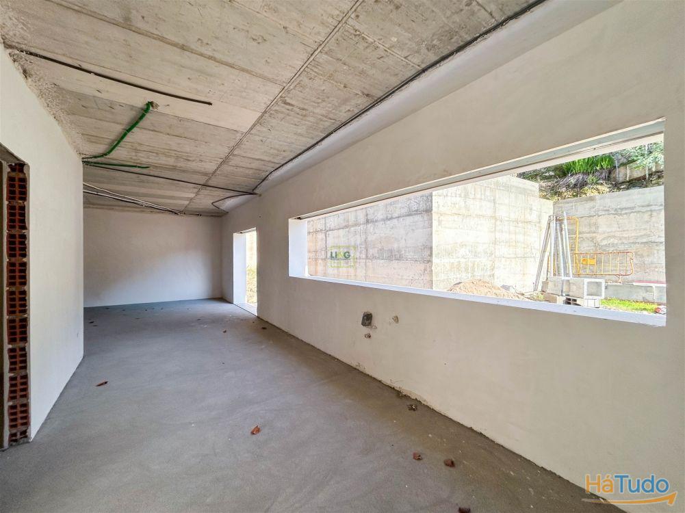 Moradia Isolada V4, no Bairro da Carapalha, cidade de Castelo Branco Moradia Isolada V4, no Bairro da Carapalha, cidade de Castelo Branco