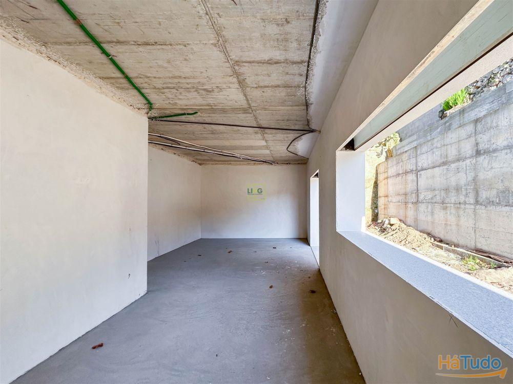 Moradia Isolada V4, no Bairro da Carapalha, cidade de Castelo Branco Moradia Isolada V4, no Bairro da Carapalha, cidade de Castelo Branco