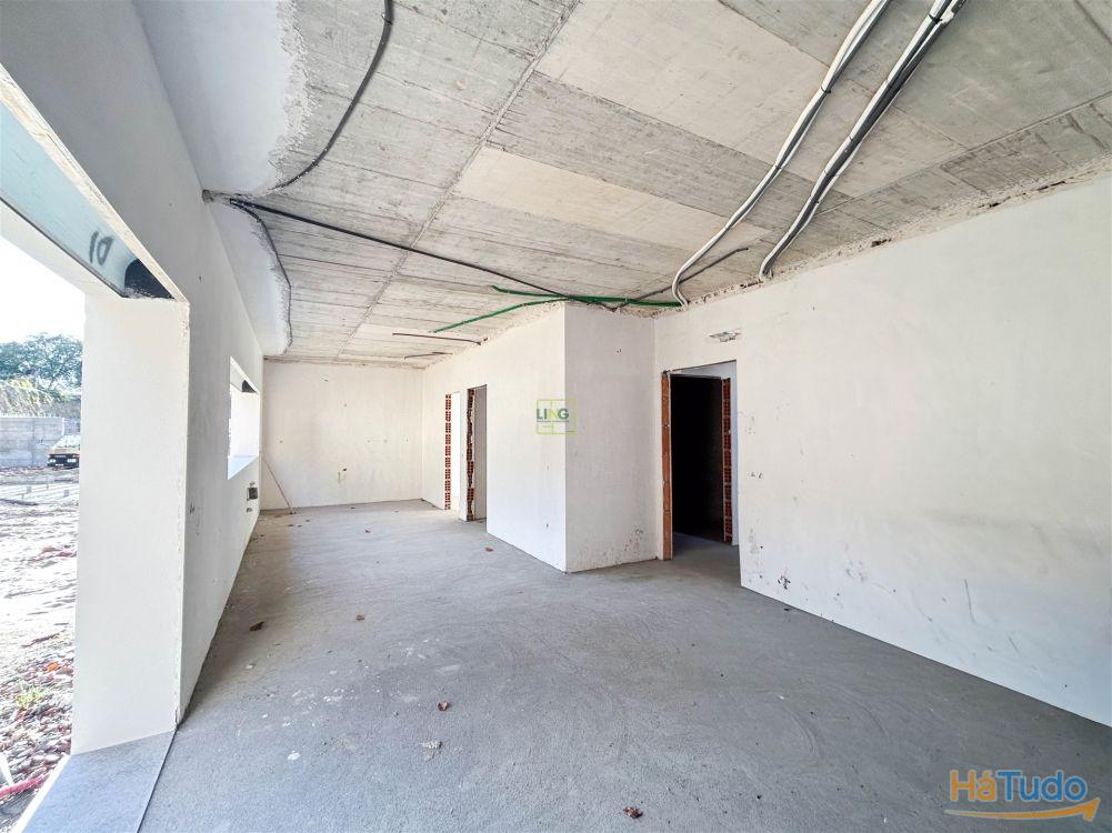 Moradia Isolada V4, no Bairro da Carapalha, cidade de Castelo Branco Moradia Isolada V4, no Bairro da Carapalha, cidade de Castelo Branco