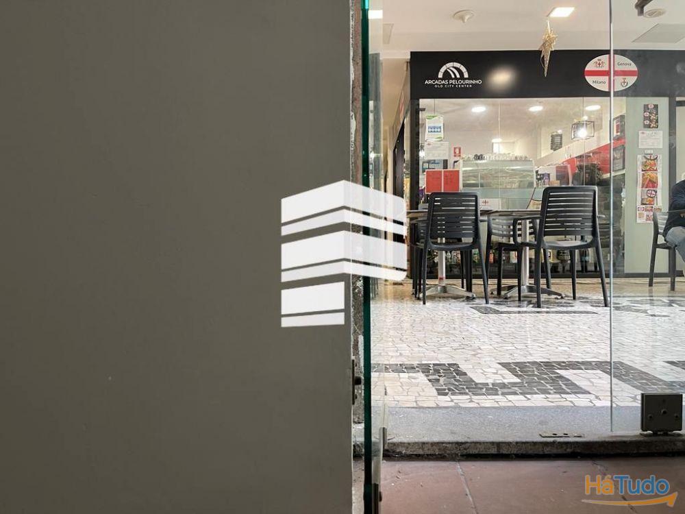 Loja ou escritório para venda, perto R. Fernão Ornelas e novo Pelourinho (Zona Velha Cidade) Loja ou escritório para venda, perto R. Fernão Ornelas e novo Pelourinho (Zona Velha Cidade)